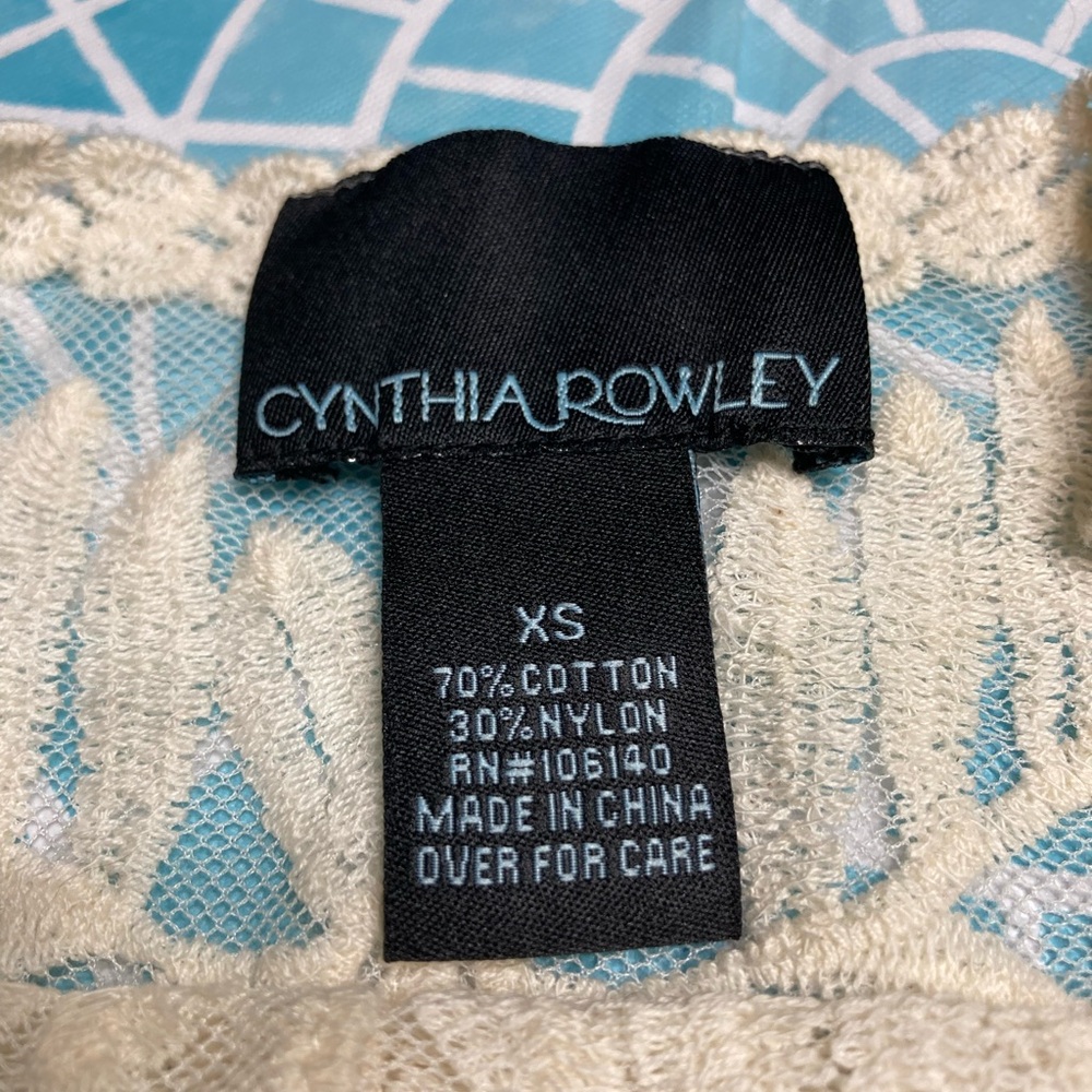 Cynthia Rowley off-white sheer tank detailed embroidery Scoop bottom - Picture 2 of 4